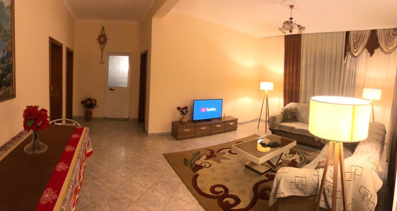 Vogli'S House Apartments & Rooms ดูร์เรส ภายนอก รูปภาพ