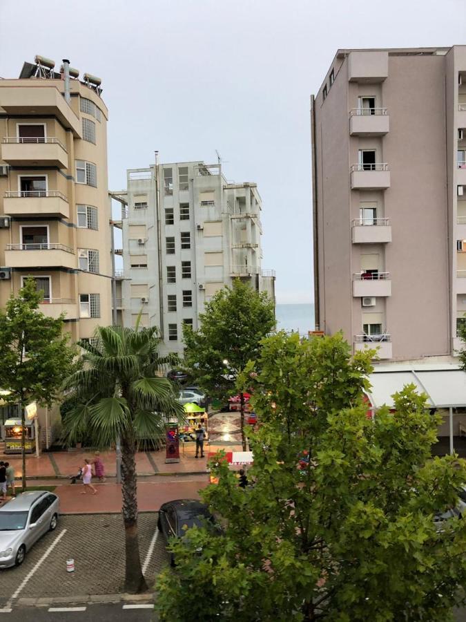 Vogli'S House Apartments & Rooms ดูร์เรส ภายนอก รูปภาพ