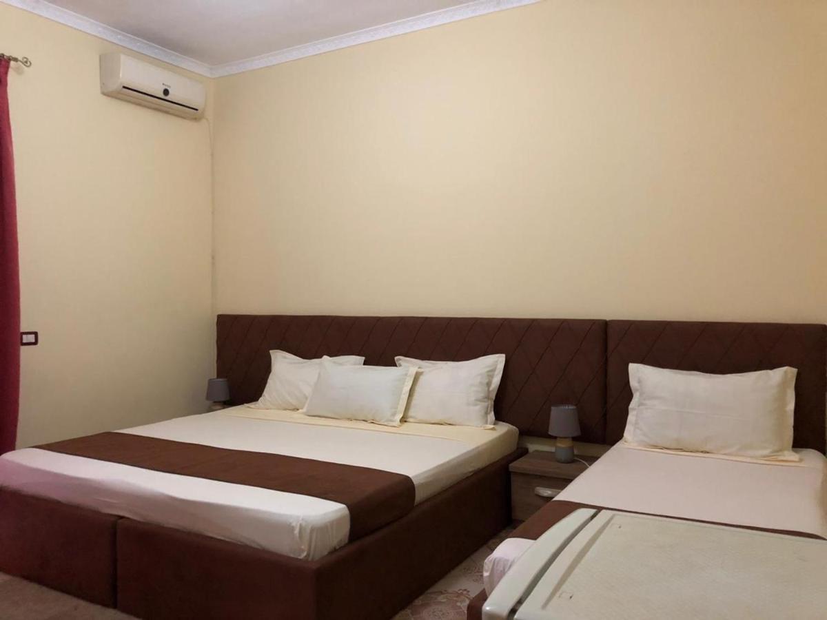 Vogli'S House Apartments & Rooms ดูร์เรส ภายนอก รูปภาพ