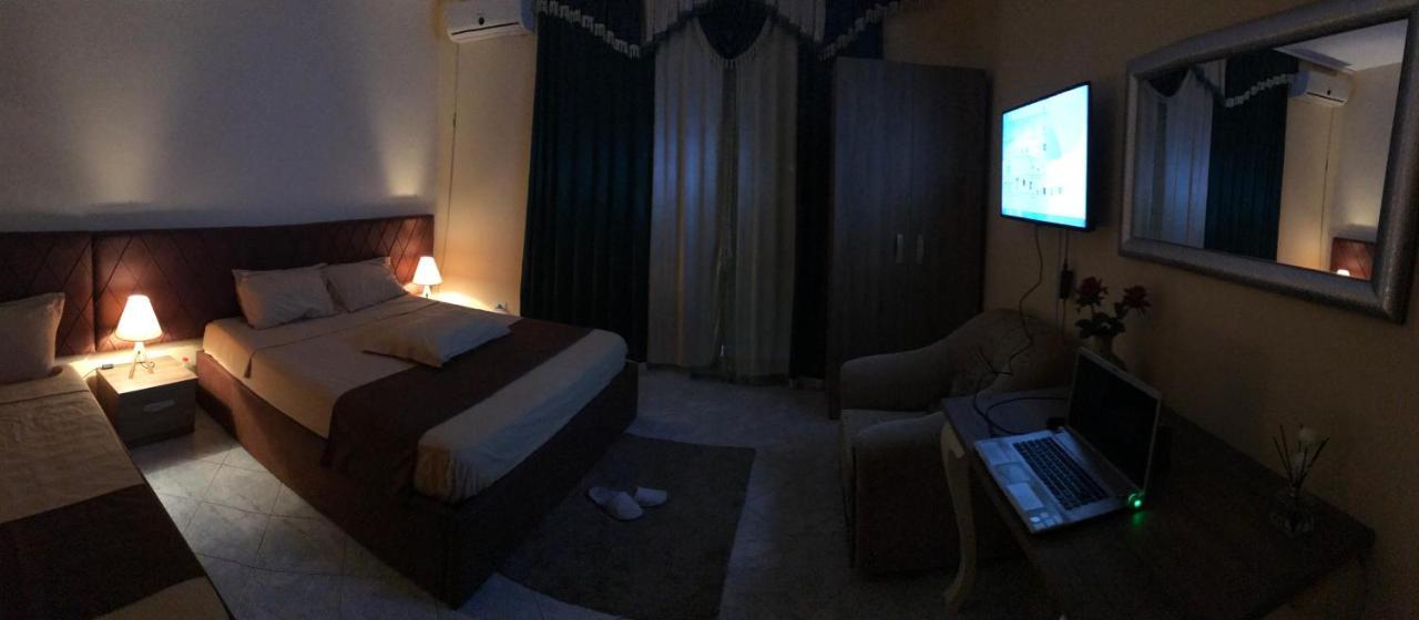 Vogli'S House Apartments & Rooms ดูร์เรส ภายนอก รูปภาพ